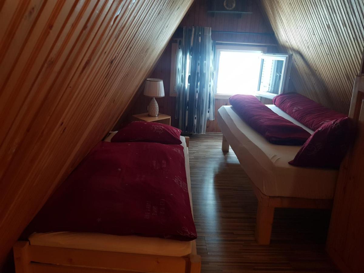 Enjoy The Silence Holiday Home Vlasic Bagian luar foto